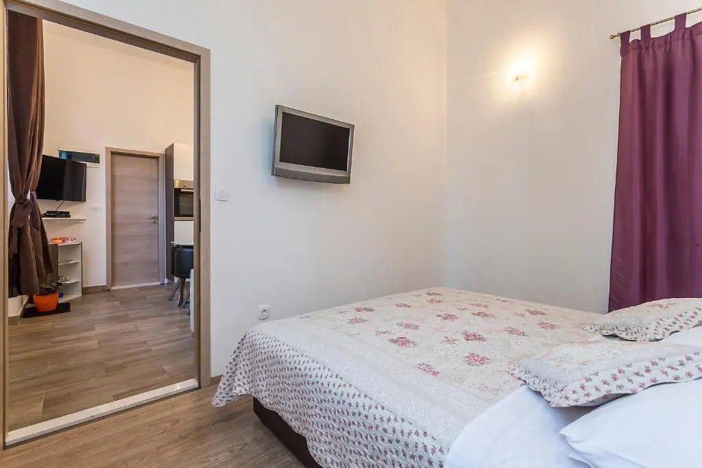 Apartments Ivan i Toma