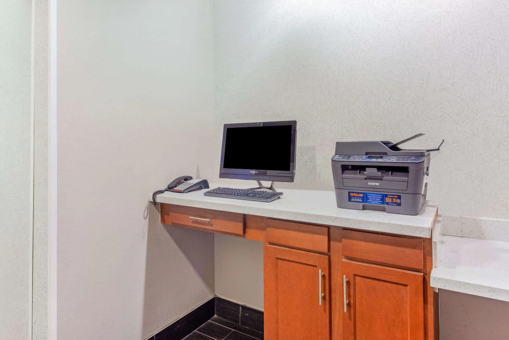 La Quinta Inn & Suites by Wyndham Luling