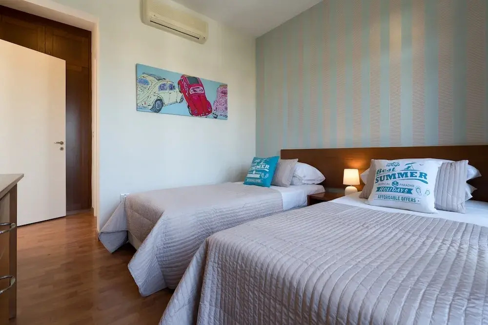 Charming 2 bedroom apartment 'DC11' - with communal pool and resort facilities, Helios Heights village on Aphrodite Hills Resort