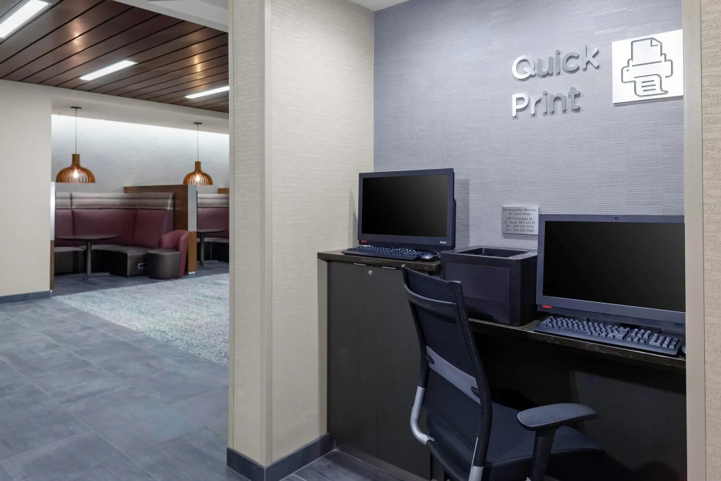 Courtyard by Marriott St. Louis West County