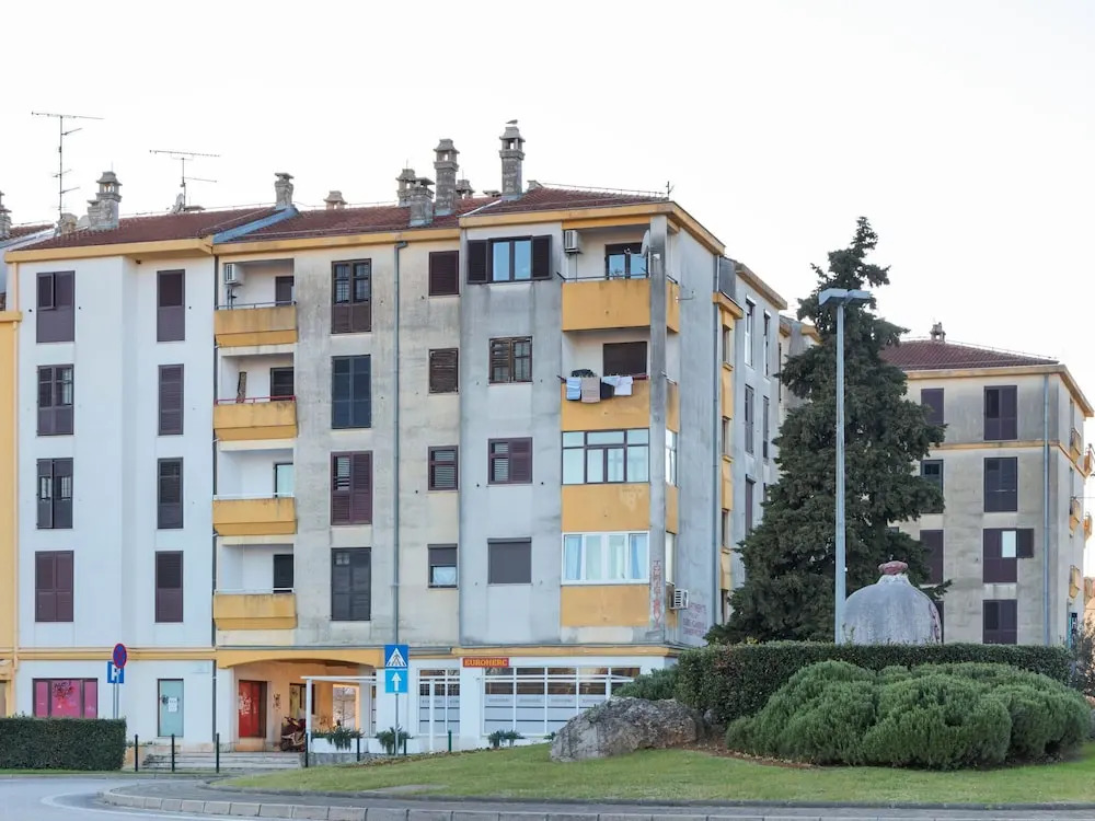 Pretty Apartment In Rovinj Near Sea Beach