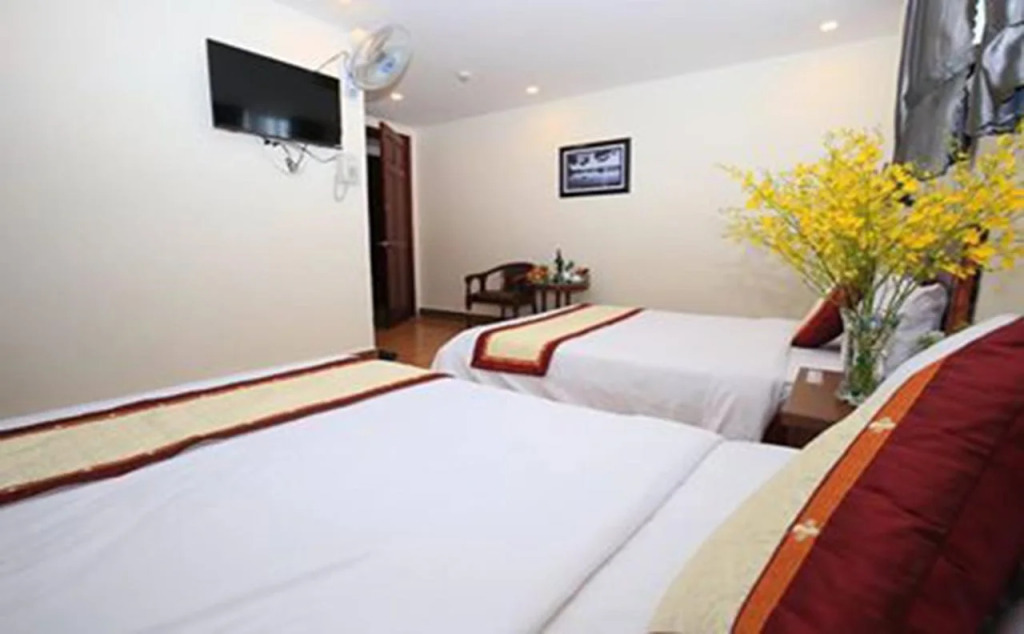 Luu Ly Hotel