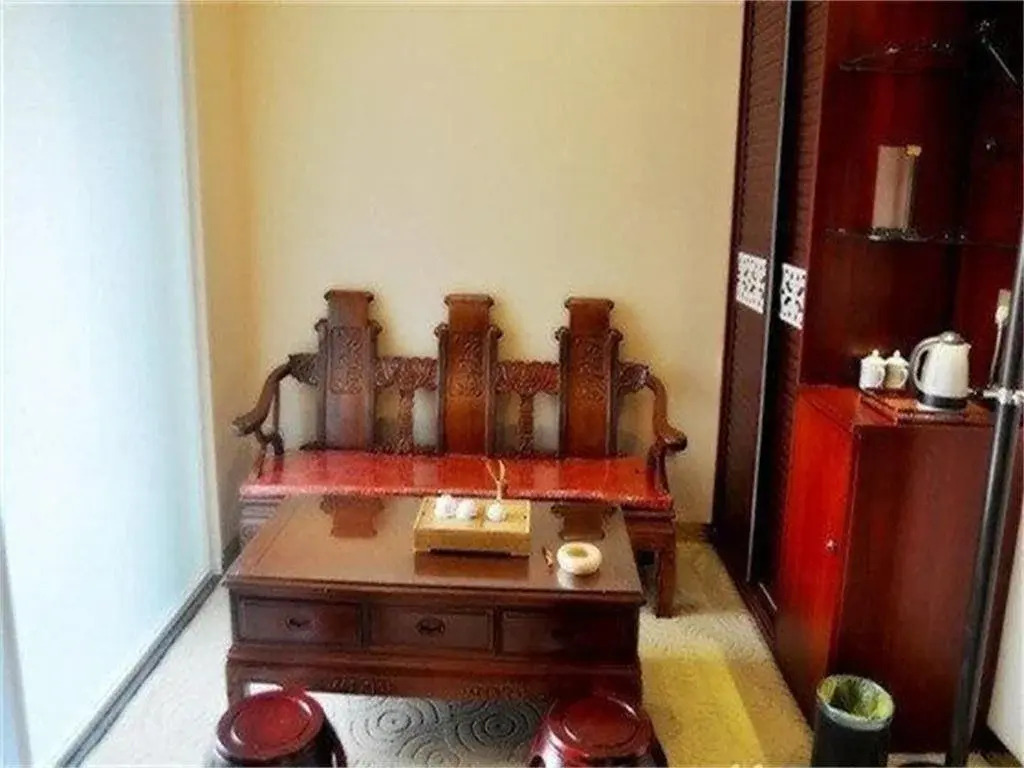 Zhangzhou Nanjing Jinyayu Business Inn