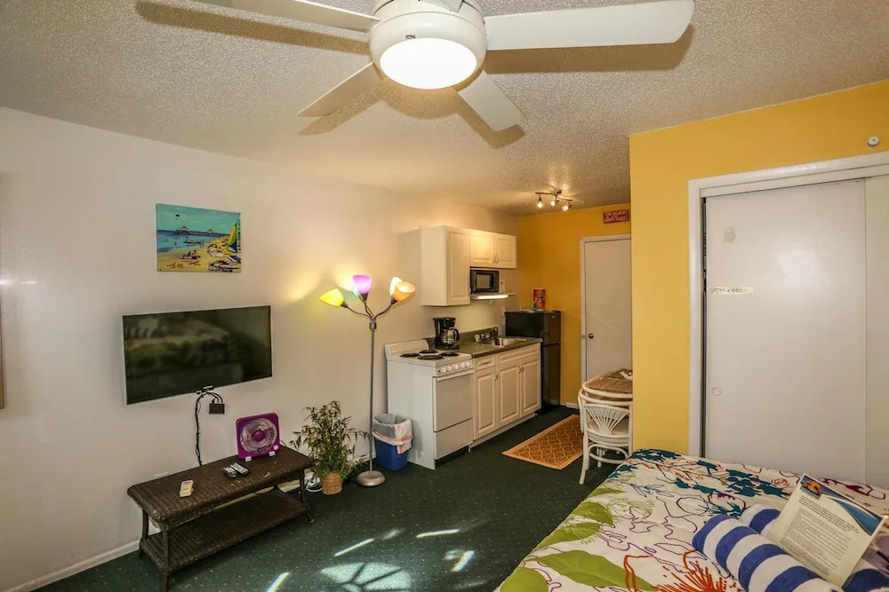 5583 Estero Villa 2 Beach Bungalow