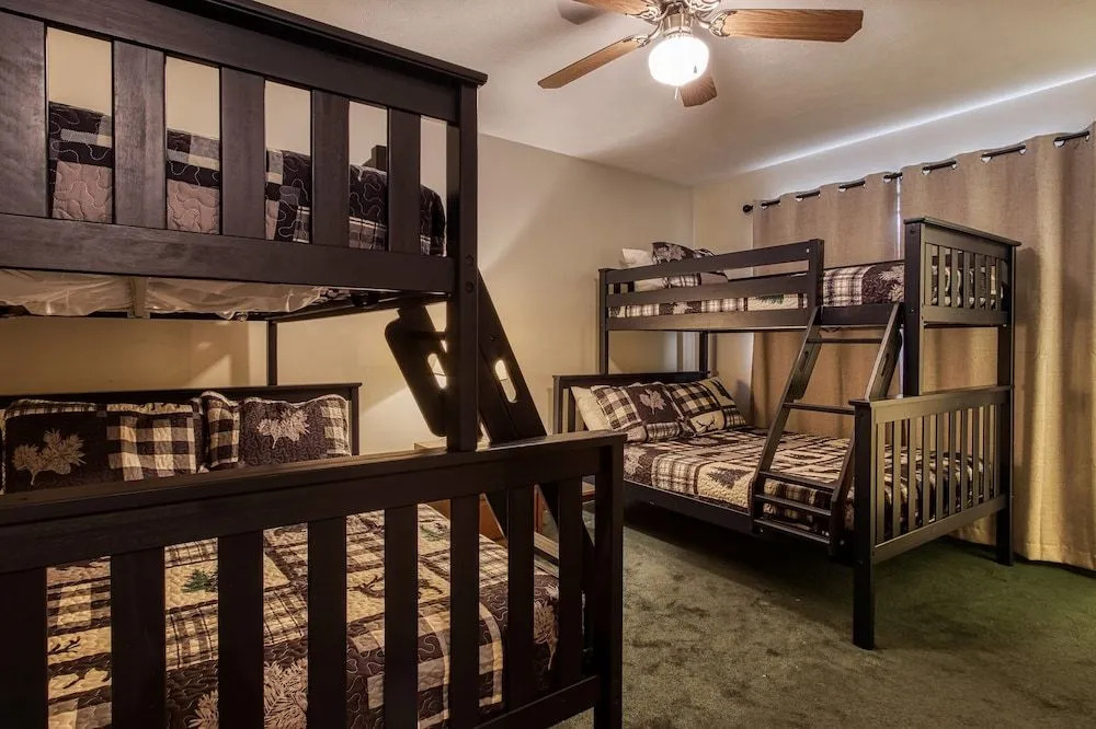 Pinecrest Townhomes
