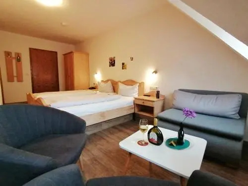 Gasthof Hotel Weinbau "Zum Goldenen Ochsen"
