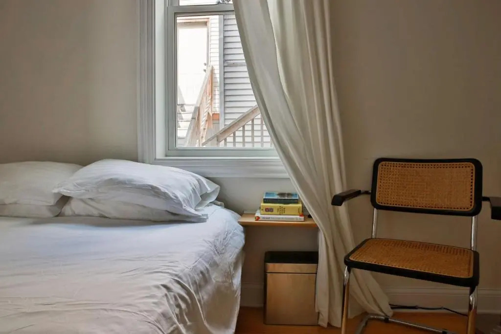 Updated West Town 2BR with W&D by Zencity