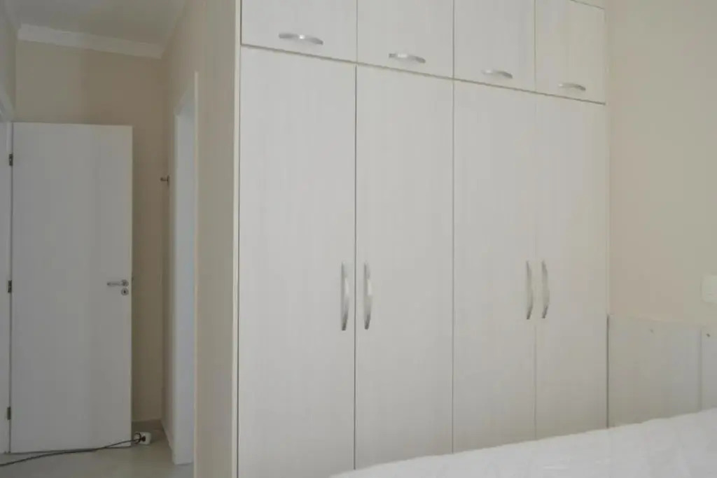 Aluga-se Apto 2 Quartos, sendo 1 suíte, 3 Ar cond. Mobília completa - Praia Grande Ubatuba/SP