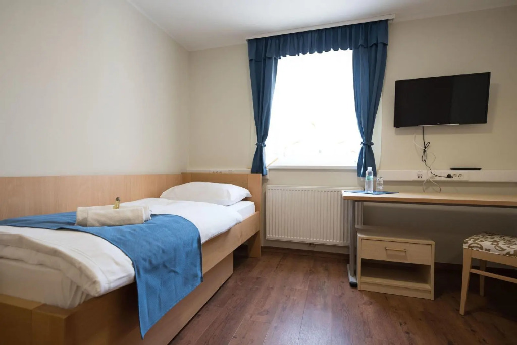 S Hotel - Simple City Centre Stay