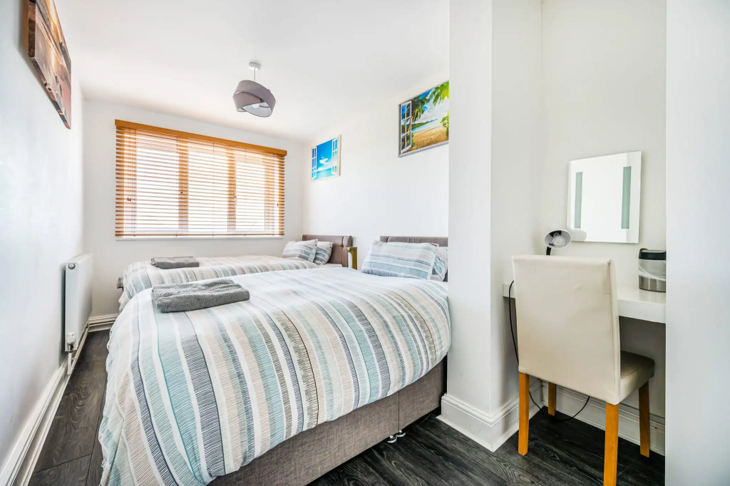 Family Beachfront Bliss Sleeps 10