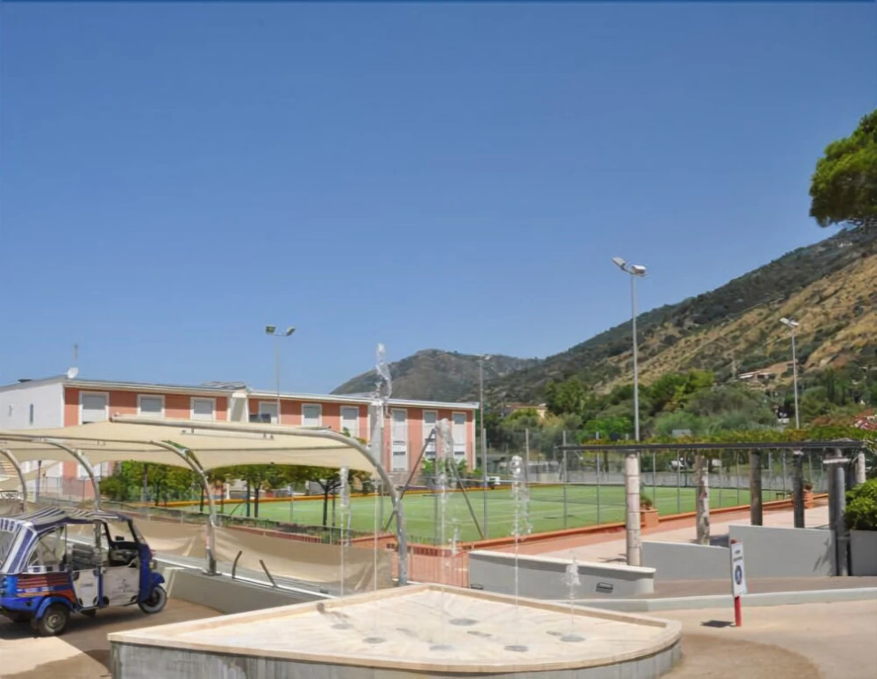Ancora Resort