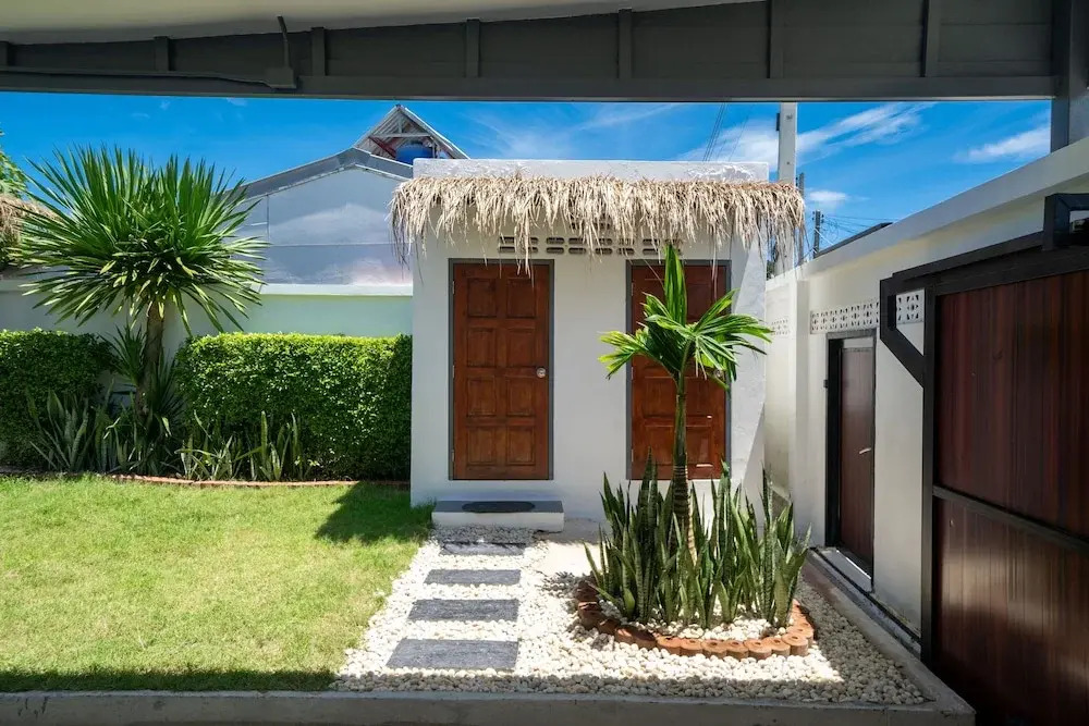 Balinese Style Tropical Living! Private Pool 2BR Villa Aemy
