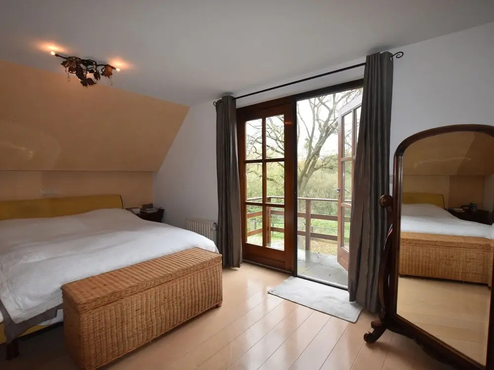 Lavish Holiday Home in Loosdrecht with Hot Tub