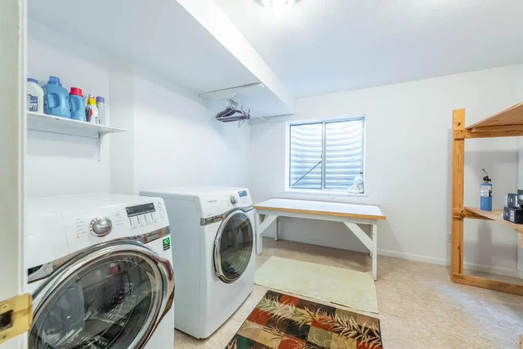 Spacious 4 bedroom 3.5 bathroom residential property