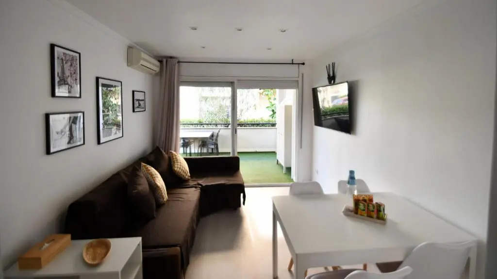 Apartamento 2 habitaciones y magnífica terraza / 2-Zimmer-Wohnung