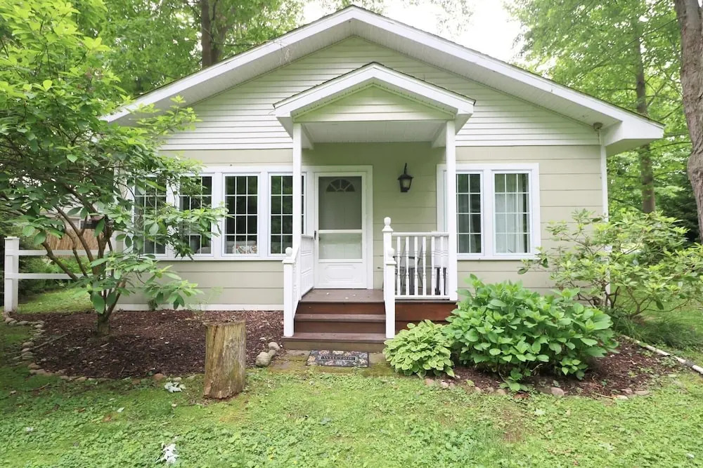 4358 W. Lake Road 3 Bedroom Home by RedAwning