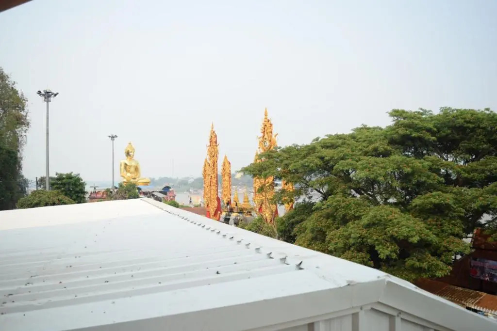 Buakham Rim Khong บัวคำริมโขง