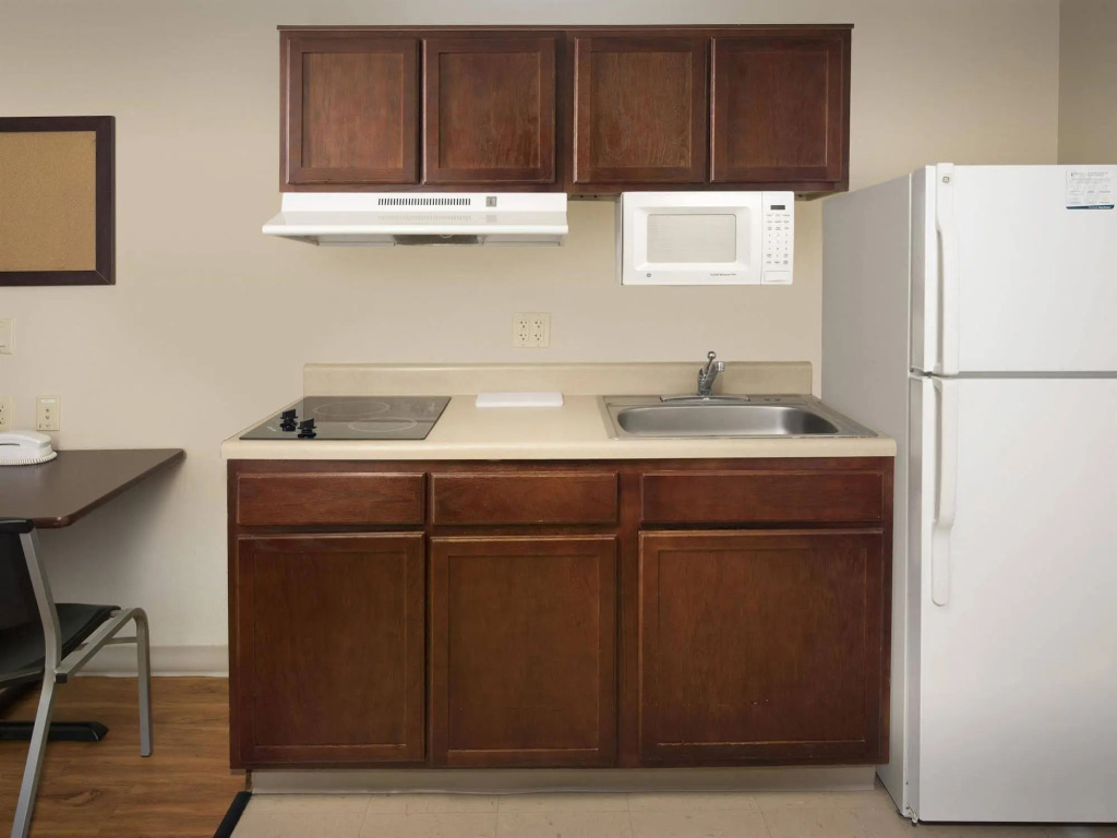 WoodSpring Suites Topeka