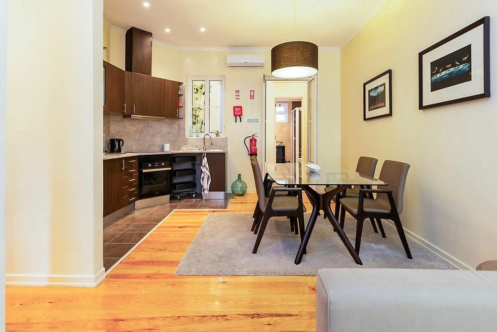 Spacious & Modern Flat in the heart of Lisbon