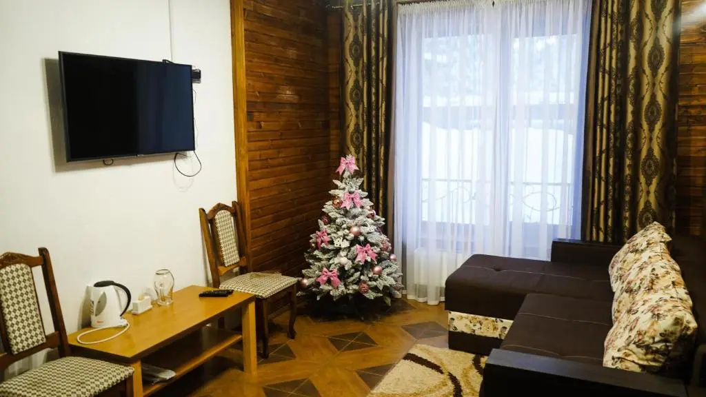 Отель Карпатские джерела