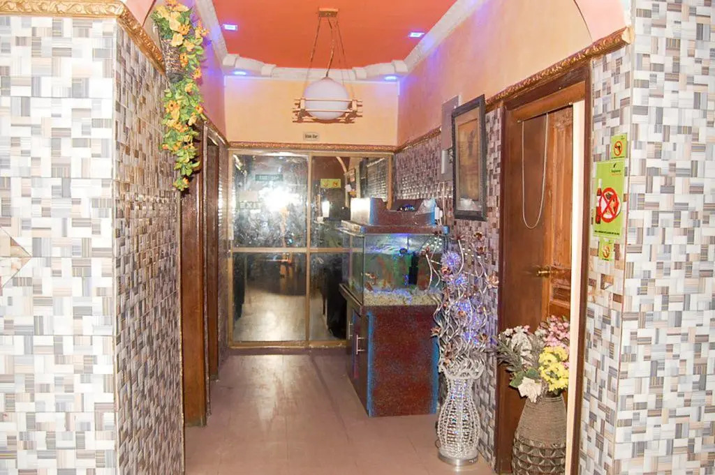 Eagleston Plaza Hotel