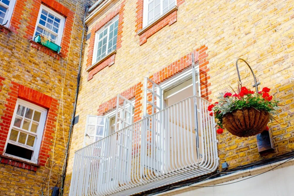 2 Bedroom West End Apartment Close To Regent's Park