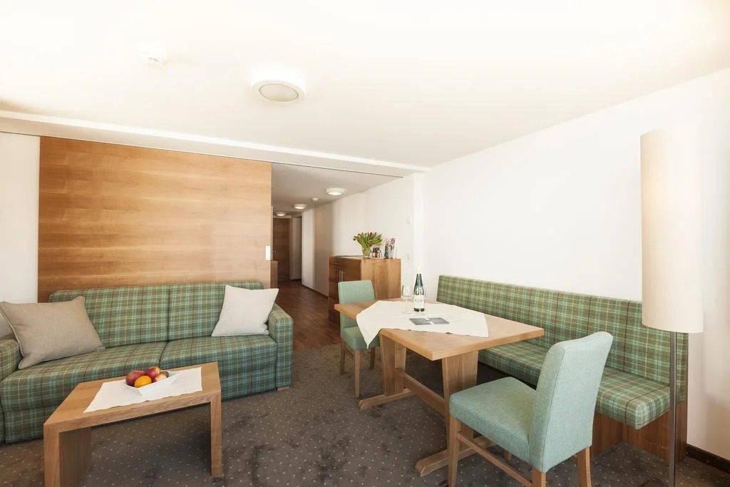 Hotel Sunora - Ski In Ski Out - Formerly Hotel Schranz