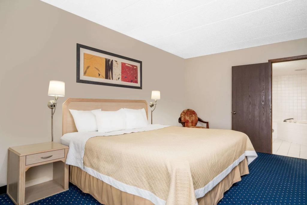 Отель Blue Way Inn La crosse Extended Stay