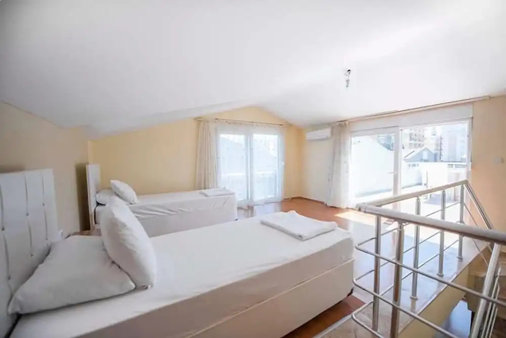 Blue Moon Villa