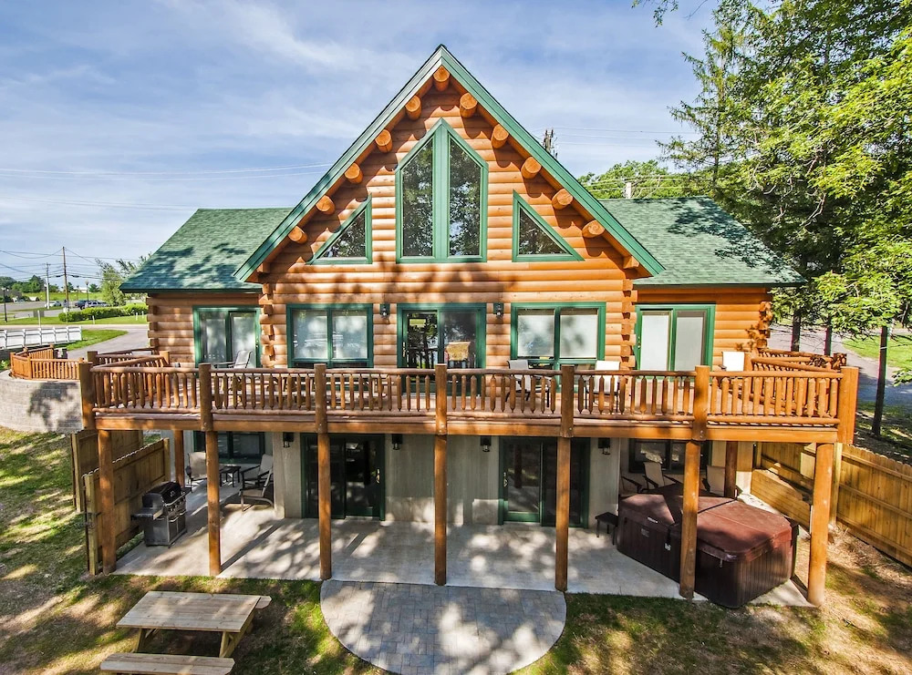 Man Haus 4 Bedroom House