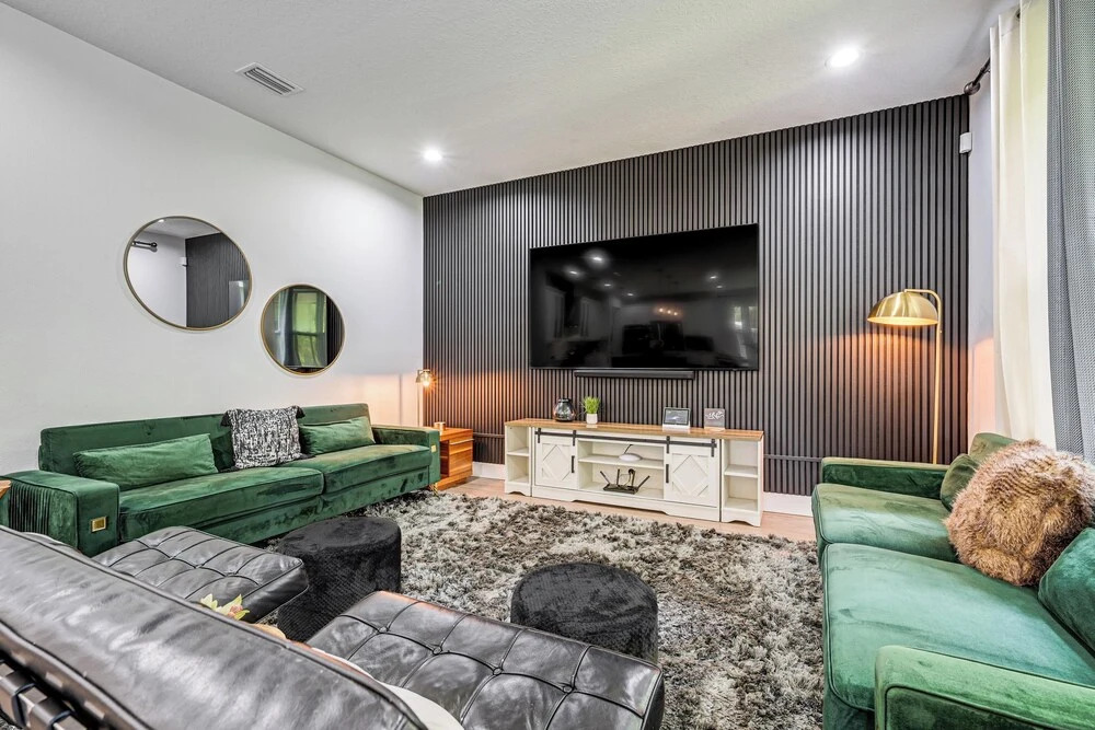 3 Mi to Usf: Dog-friendly Home w/ Large Yard