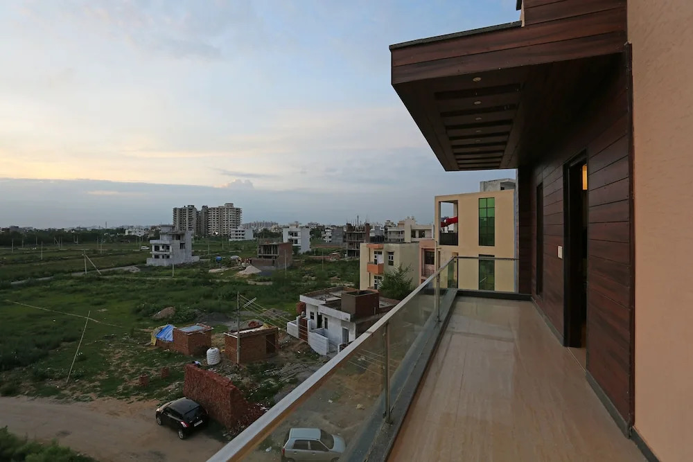 OYO Flagship 757 Blite Golf course road