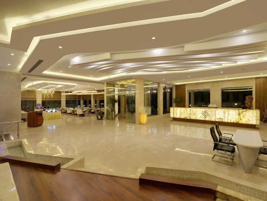 Hotel Babylon International