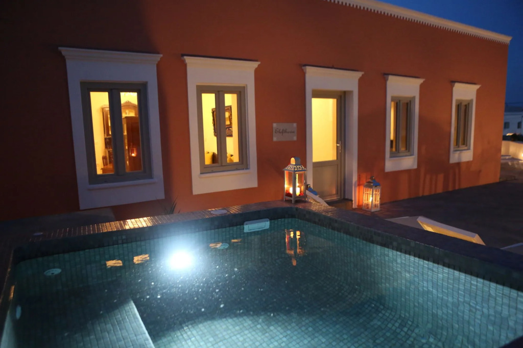 Nomikos Mansion