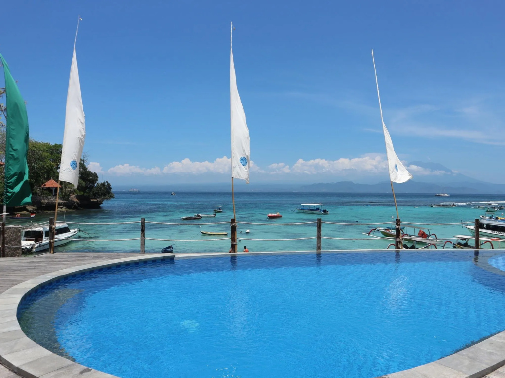 Le Nusa Beach Club