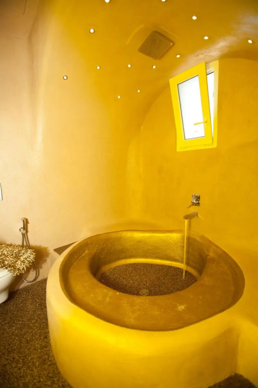 Golden Sun Hotel