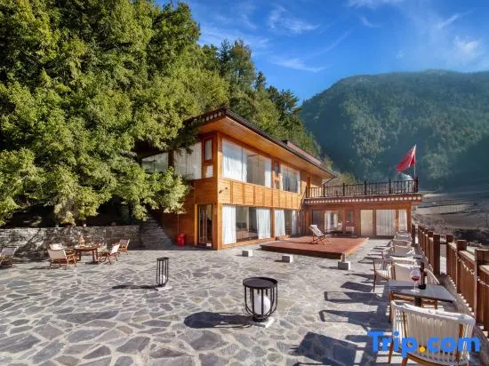 Lixian Guergou Xiangjia Yuzong Homestay