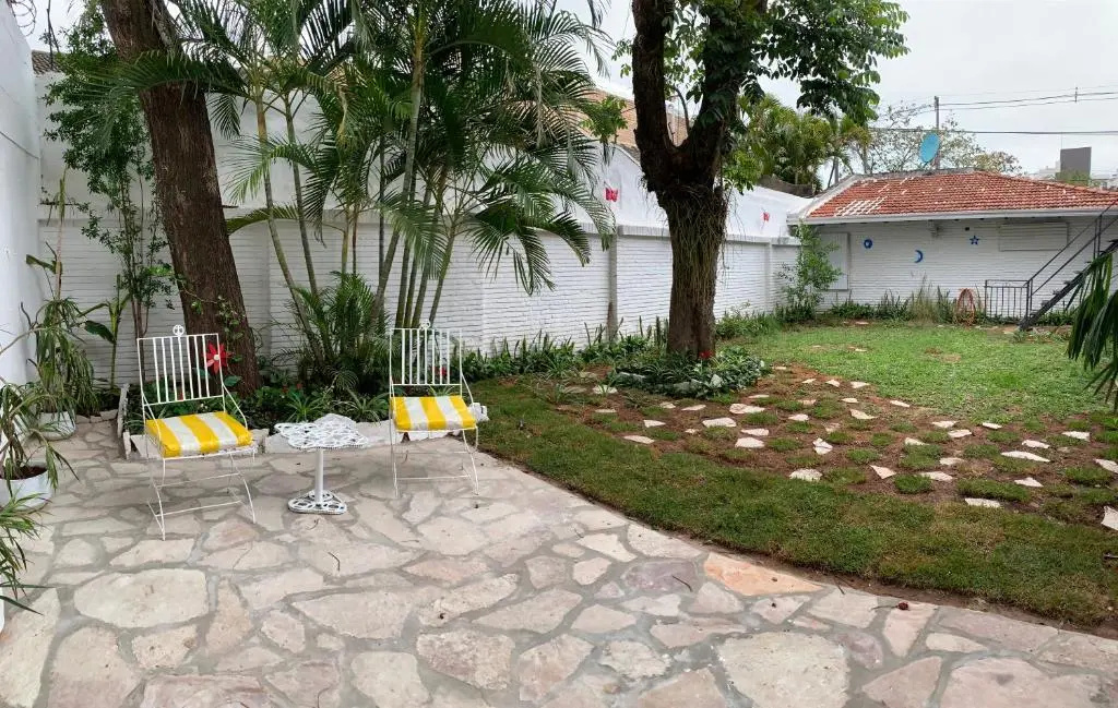 Casa para 12 con garaje, jardín y quincho