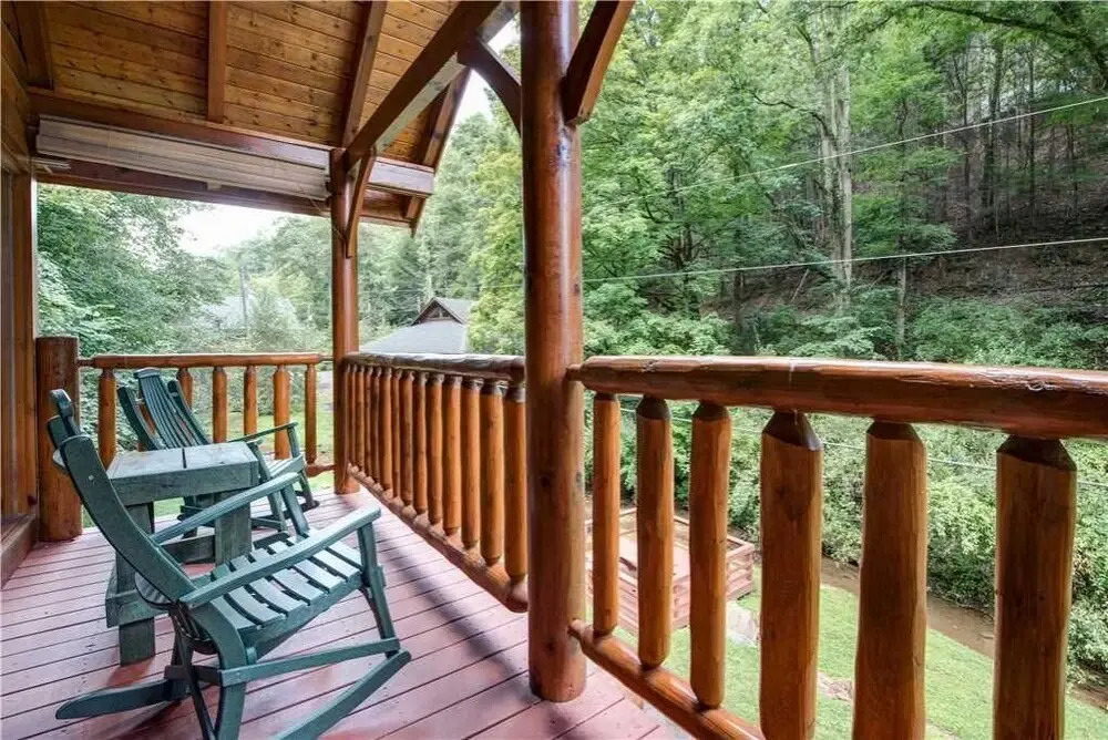 Fountain of Youth 2 Bedroom with Creek View