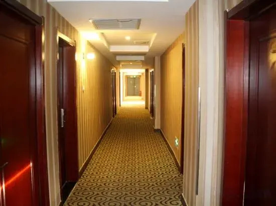 9 Days Business Hotel