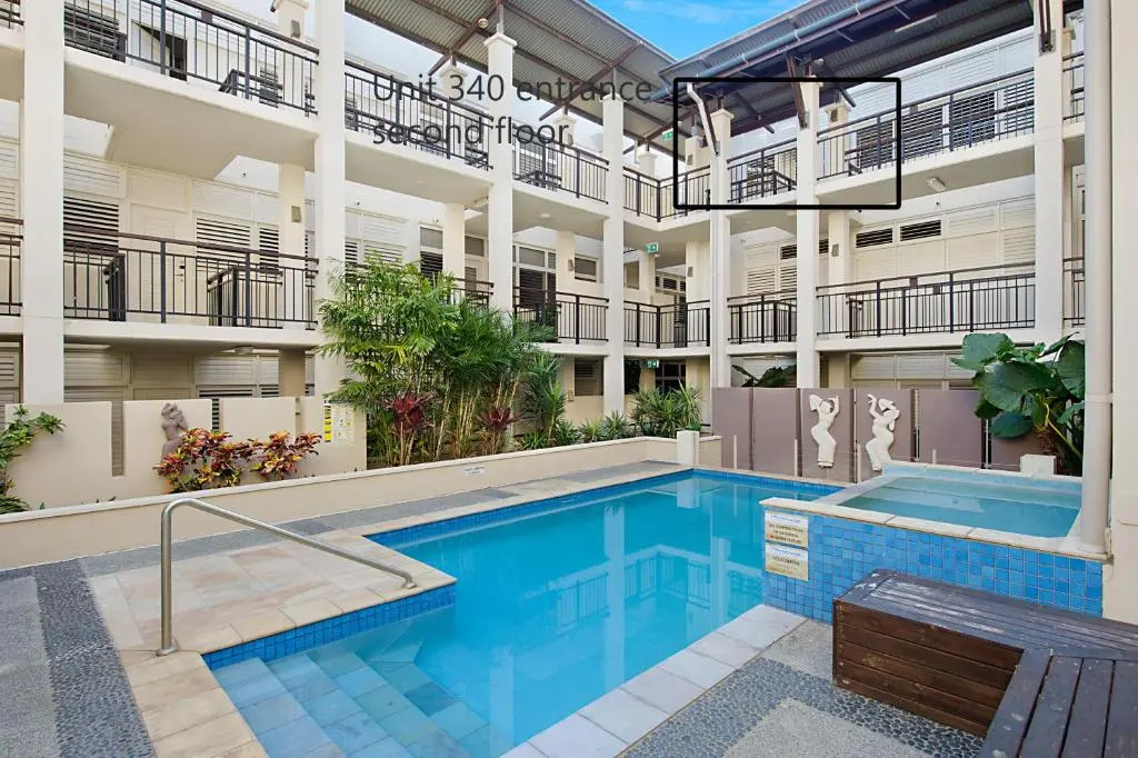 Spacious 3 bedroom apartment opposite surf club