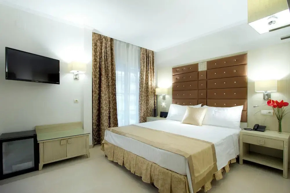 Отель BlueSea Alborán Adults Only