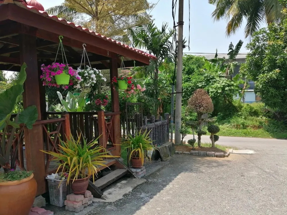 HOMESTAY DSUKA MENANTI