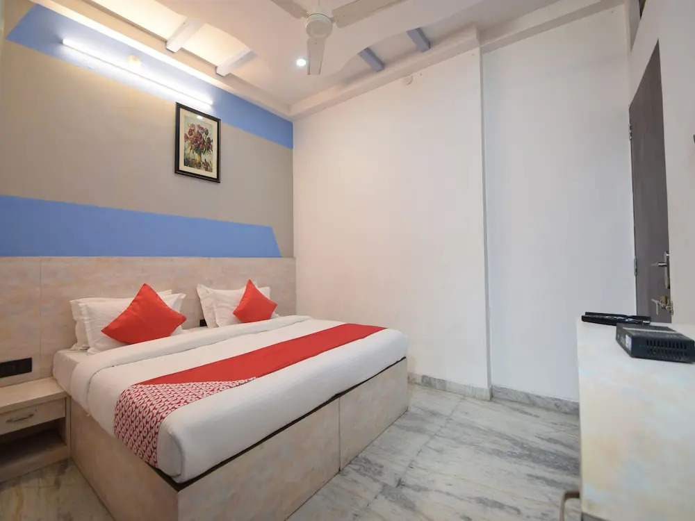Hotel Kiran Shri