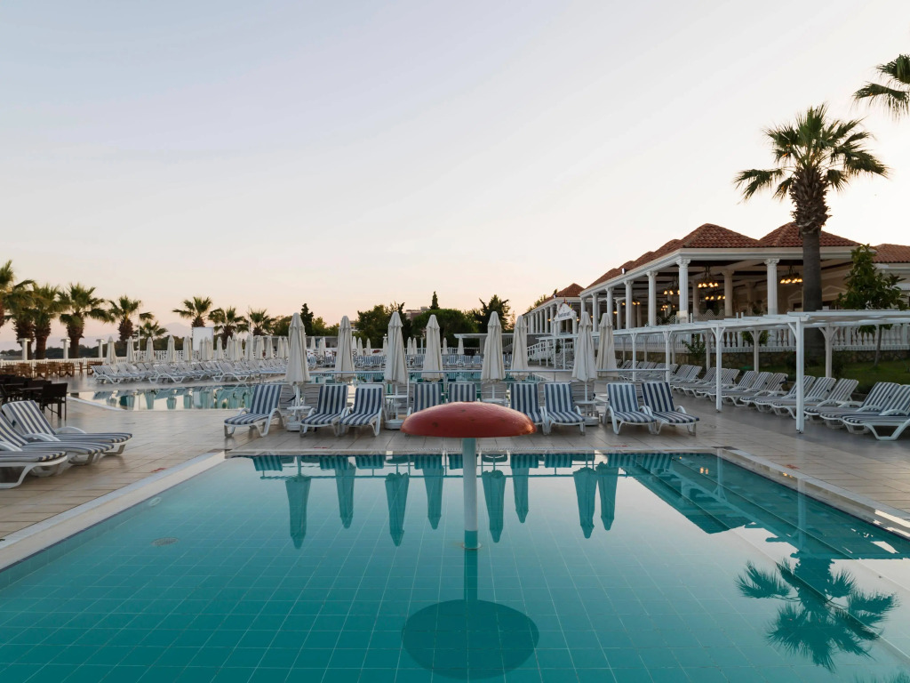Lucas Didim Resort