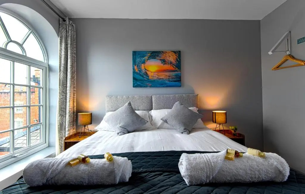 The Penthouse Gathering Wrexham (Sleeps 16)