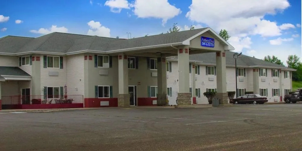 Cumberland Inn and Suites