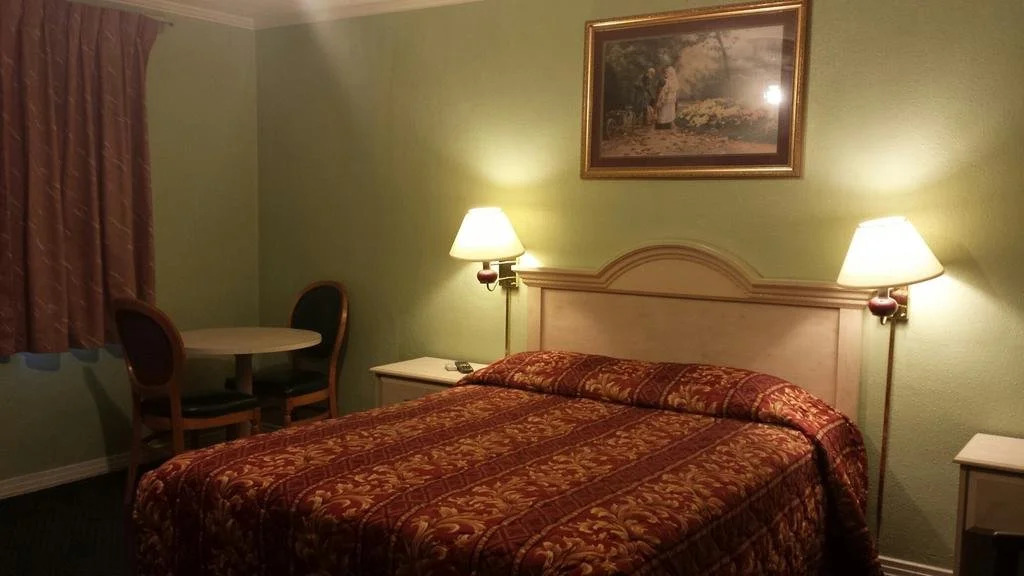 Budget Inn