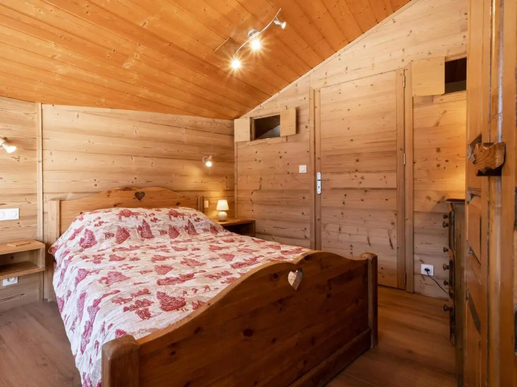 Appartement confortable à La Clusaz avec cheminée et garage - FR-1-304-135