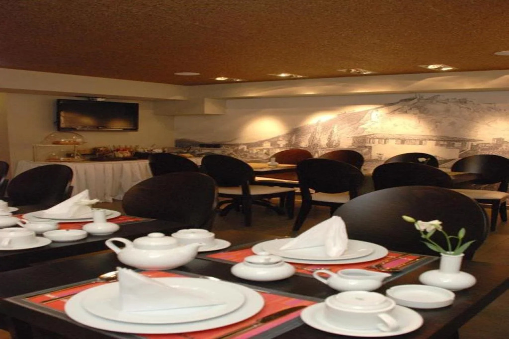 Aion Luxury Hotel